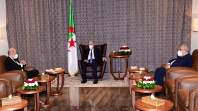 Photo de Le Président Tebboune reçoit le ministre français des Affaires étrangères
