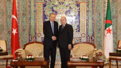 Photo de Algérie: Le Président de la République s’entretient avec son homologue turc