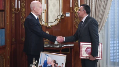 Le président Kaïs Saïed a reçu mardi au Palais de Carthage le ministre des Domaines de l’État, Wajdi Hedhili.