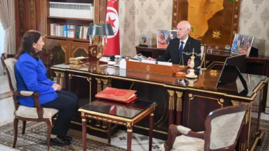 Le président de la République, Kais Saied, a déclaré lundi que la Tunisie a besoin de nouvelles lois dans tous les secteurs. Il s’exprimait lors d’une réunion avec la cheffe du gouvernement, Sarra Zaafrani Zenzri.