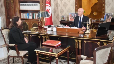 Le président Kaïs Saïed a reçu lundi la cheffe du gouvernement, Sarra Zaâfrani Zenzeri, au palais de Carthage. La rencontre a porté sur la situation de plusieurs entreprises publiques et sur des projets de loi en cours.