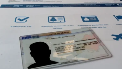 Benlarbi Benssedik, 67 ans, Algérien installé en France depuis plus de 40 ans, ne perçoit pas sa retraite malgré une carrière exemplaire dans la restauration.