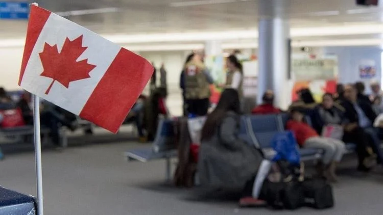 Des travailleurs marocains et d’autres nationalités africaines employés dans un grand hôtel à Rivière-du-Loup, au Québec, doivent quitter le Canada.