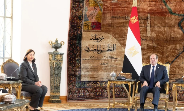 Tunisie – Égypte : Sarra Zaâfrani Zenzeri reçue par le président Al-Sissi au Caire
