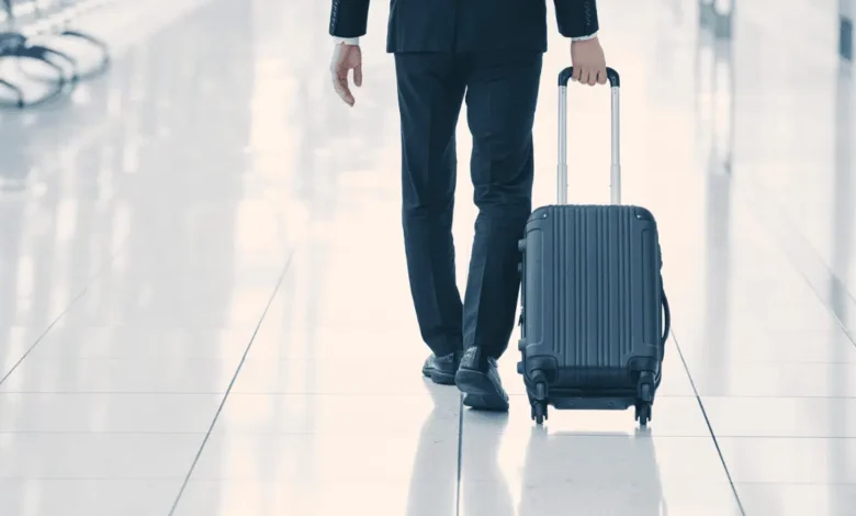 Un Algérien arrêté à l’aéroport de Londres Heathrow pour vol et contrebande