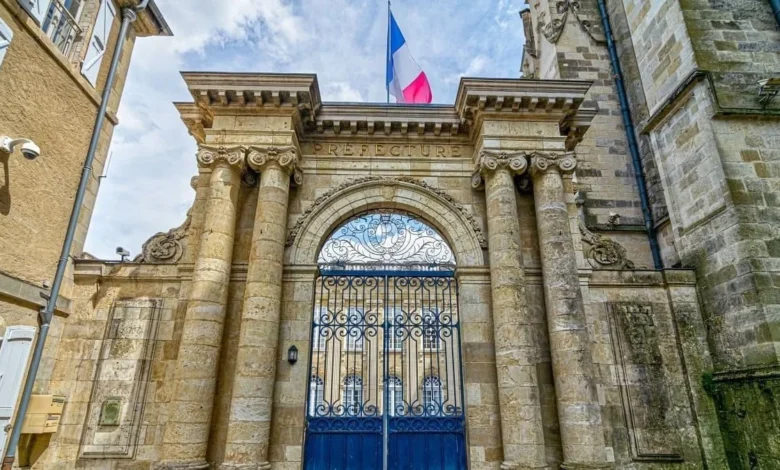 France : Leila et Malek attendent leur titre de séjour depuis deux ans