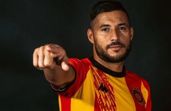 youcef Belaïli, star de l’Espérance sportive de Tunis, raconte son arrestation à Roissy