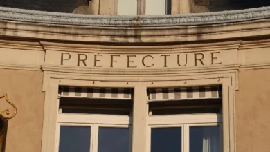 Titre de séjour : une Algérienne obtient justice face à la préfecture de l’Essonne