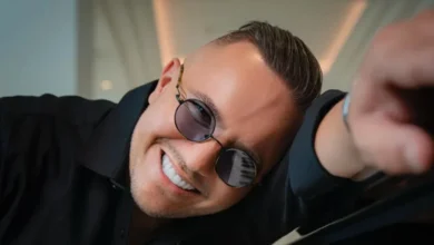 Le chanteur Faudel, icône du raï dans les années 2000, vit aujourd’hui à Marrakech, loin de la scène française. Dans une interview à Paris Match, il revient sur son parcours, son exil et la rupture douloureuse avec ses deux premiers enfants.