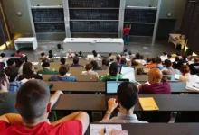 Frais universitaires en France des étudiants algériens craignent de devoir abandonner leurs études
