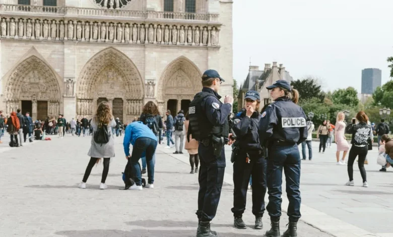 Paris : un jeune Algérien mortellement poignardé, la communauté sous le choc