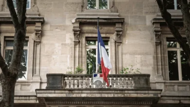 Titres de séjour plus de 200 élus demandent au préfet des Hauts-de-Seine de débloquer les dossiers