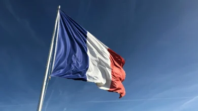 Titres de séjour la France réduit le délai à 90 jours, mais le silence vaut refus